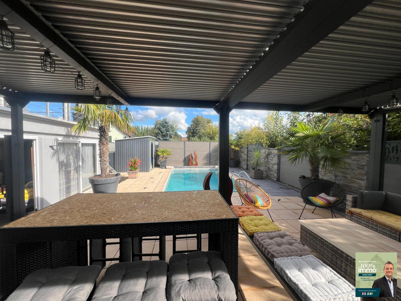 Maison - 102 m² - 5 pièces