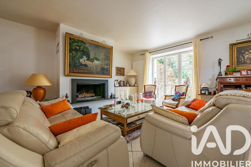 Maison - 276 m² - 10 pièces