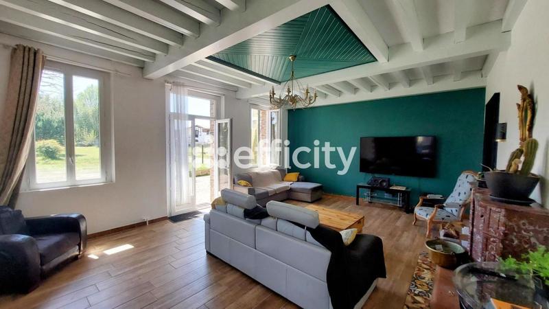 Demeure - 256 m² - 9 pièces