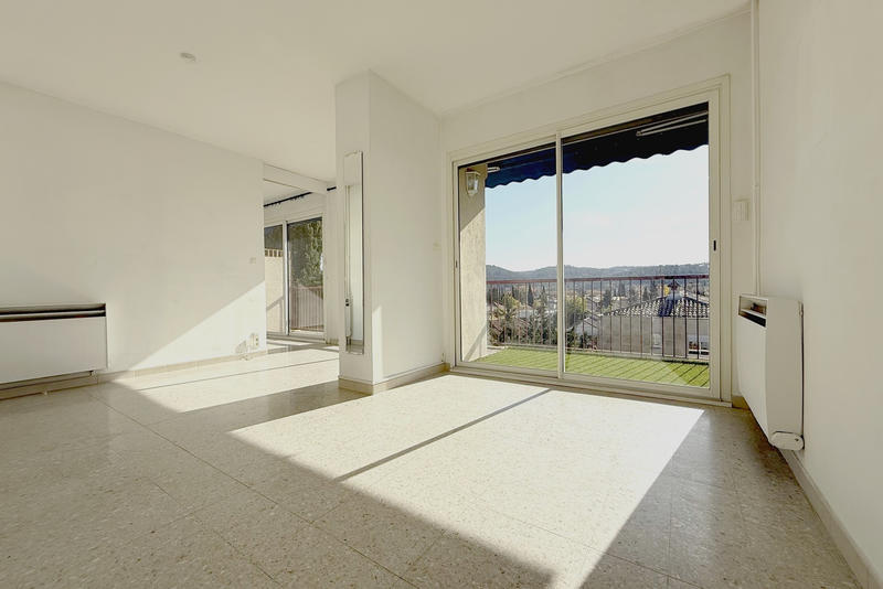 Appartement - 91 m² - 5 pièces