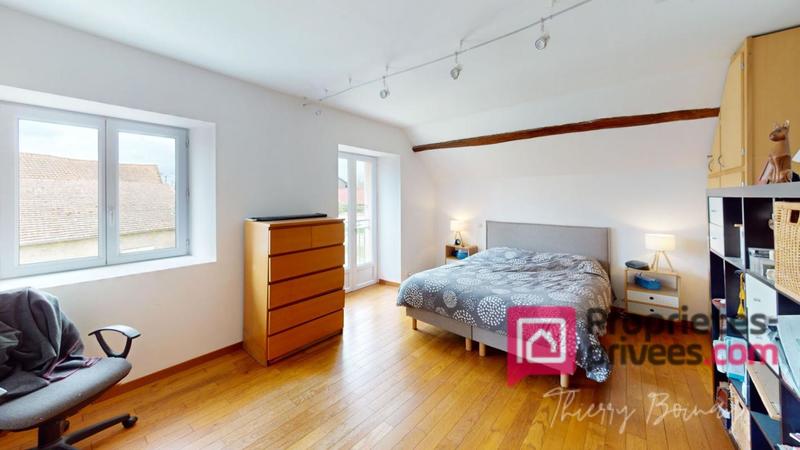 Maison - 210 m² - 7 pièces