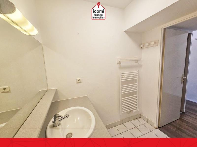 Studio - 30 m² - 1 pièce