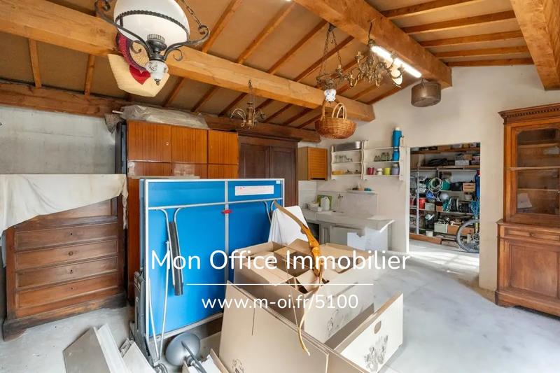 Demeure - 205 m² - 5 pièces