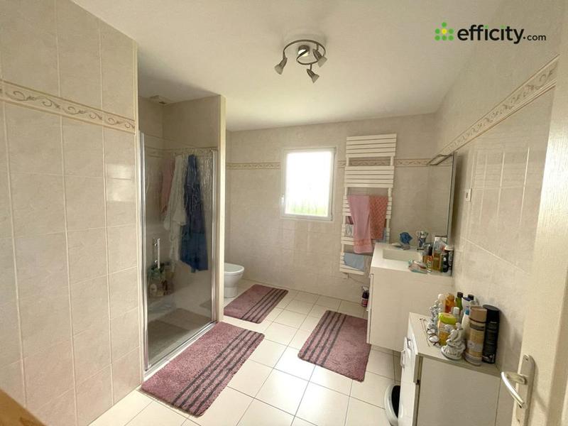 Maison - 163 m² - 6 pièces