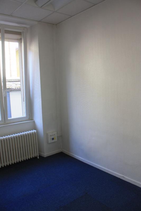 Local commercial - 73 m² - 4 pièces