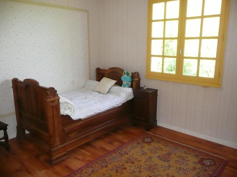 Maison - 222 m² - 10 pièces