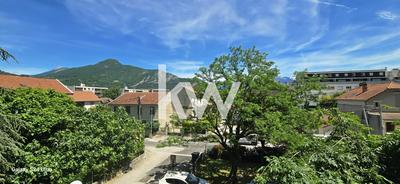 Appartement - 107 m² - 4 pièces