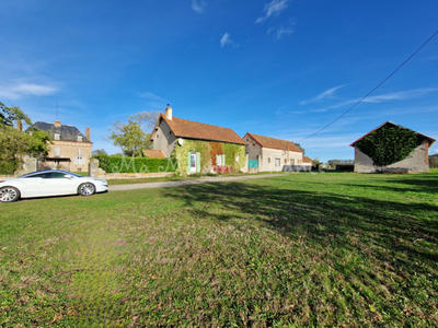 Maison - 280 m² - 13 pièces