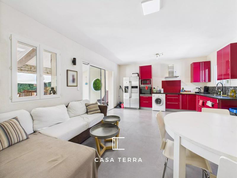 Maison - 70 m² - 4 pièces