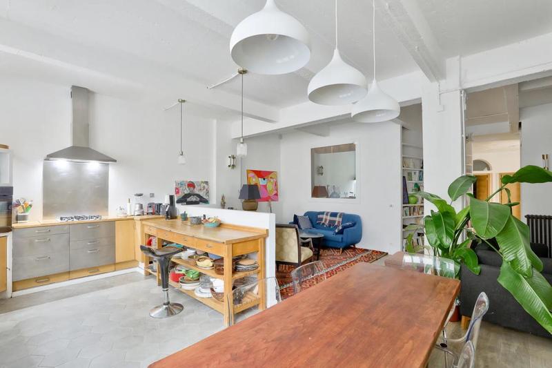 Appartement - 234 m² - 8 pièces