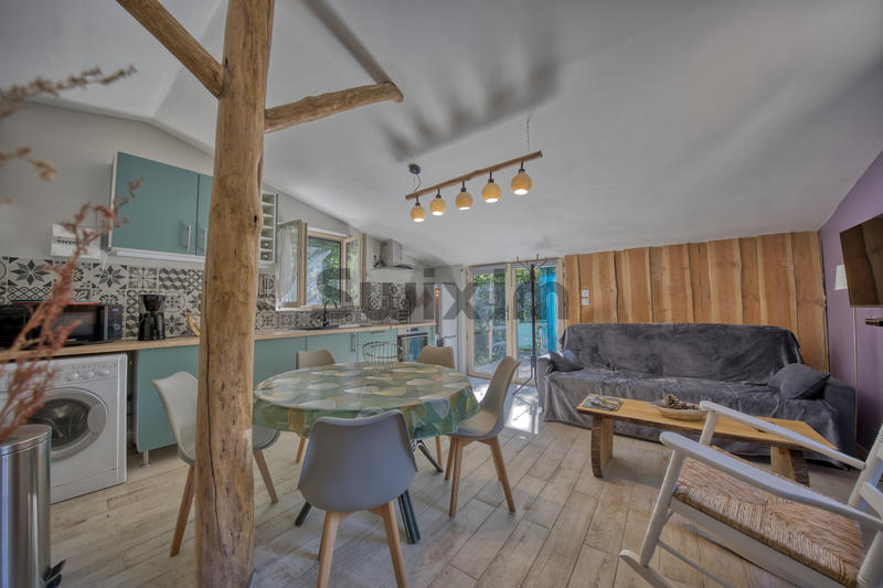 Mas - 157 m² - 8 pièces