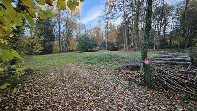 Terrain de loisirs - 3 400 m²