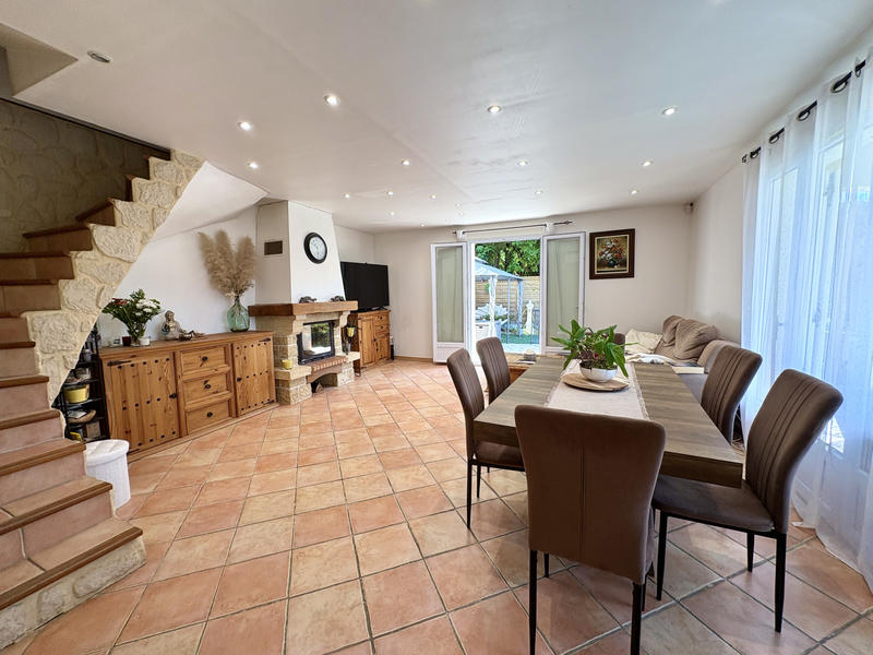 Maison - 120 m² - 5 pièces