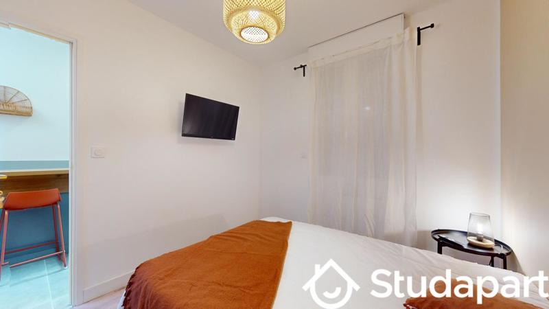 Chambre - 11 m² - 1 pièce