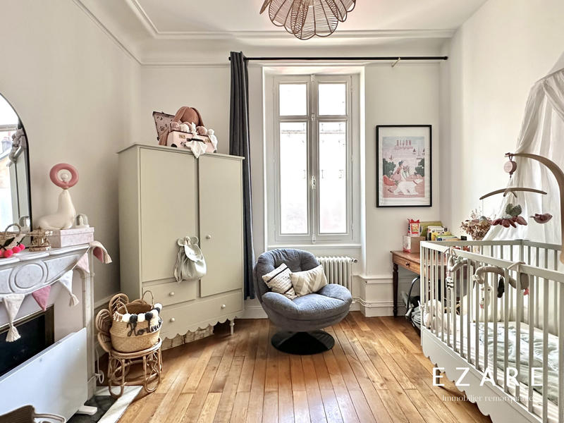 Appartement - 85 m² - 3 pièces