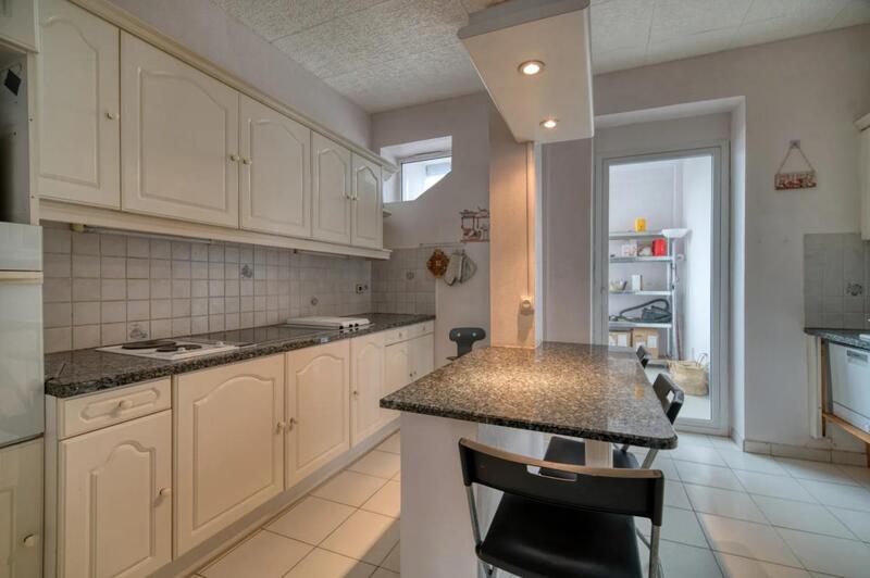 Appartement - 90 m² - 3 pièces