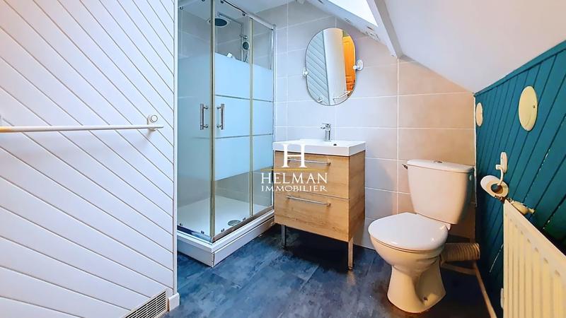 Maison - 230 m² - 8 pièces