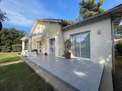 Maison - 158 m² - 7 pièces