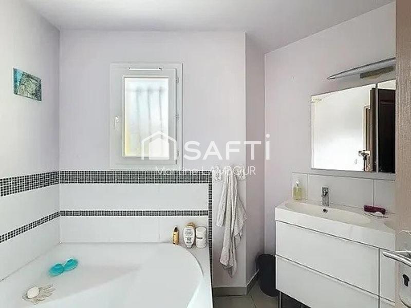 Maison - 174 m² - 7 pièces