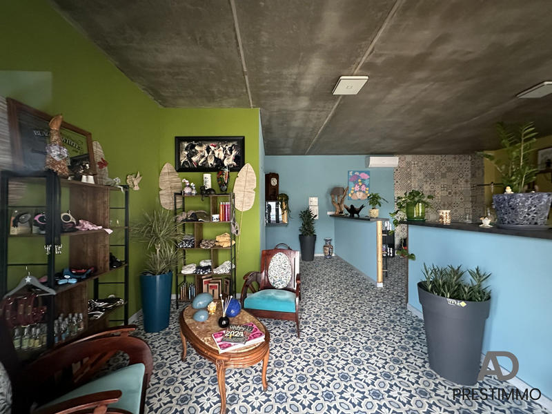 Local commercial - 47 m² - 2 pièces