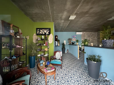 Local commercial - 47 m² - 2 pièces