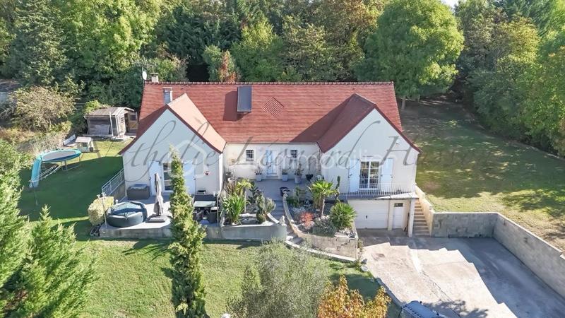 Maison - 150 m² - 7 pièces