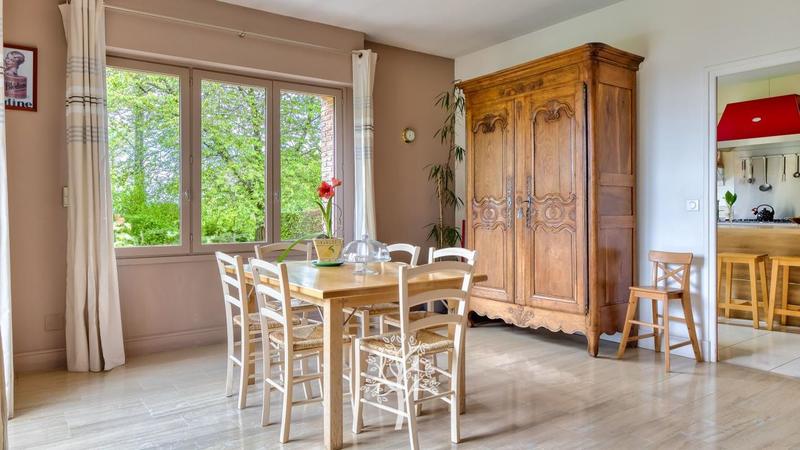 Maison - 325 m² - 7 pièces