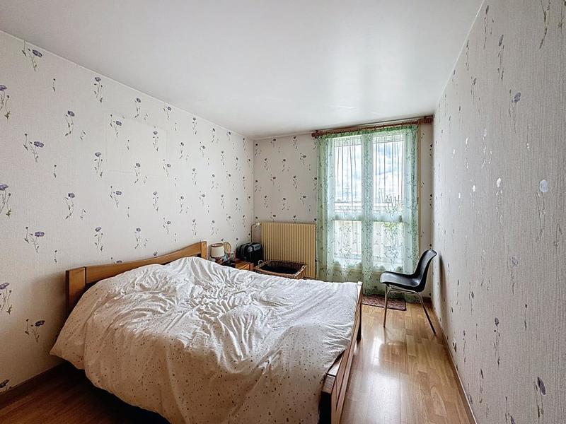 Appartement - 90 m² - 4 pièces