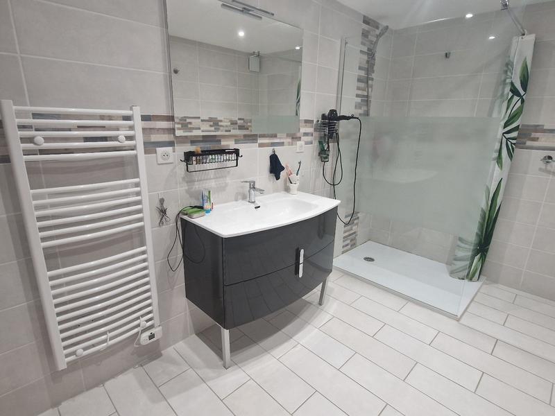 Maison - 340 m² - 12 pièces