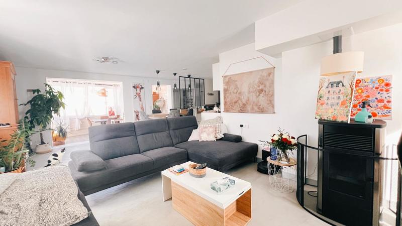 Maison de ville - 232 m² - 9 pièces