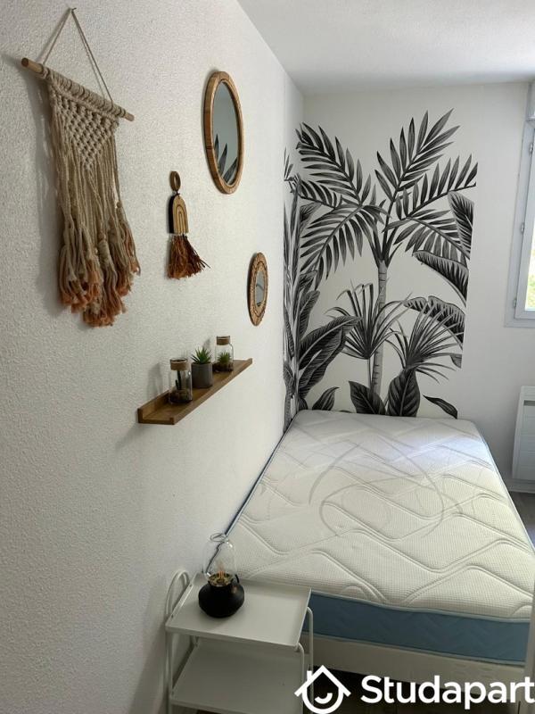 Chambre - 9 m² - 1 pièce