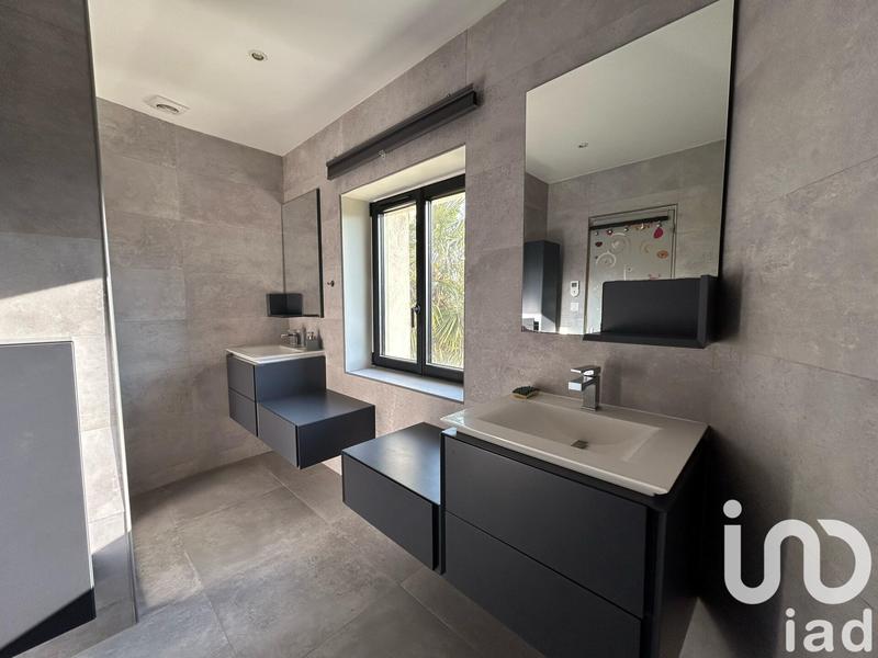 Maison - 354 m² - 12 pièces