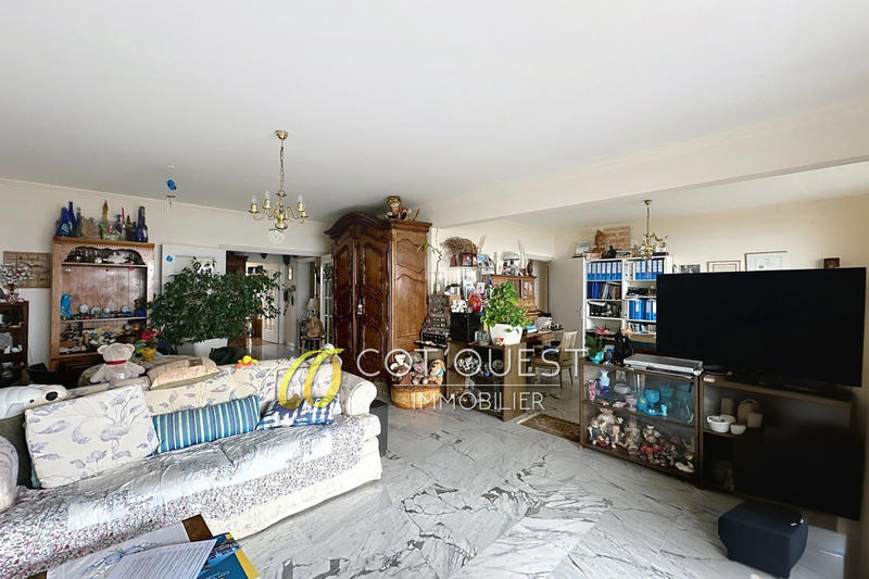 Appartement - 99 m² - 4 pièces