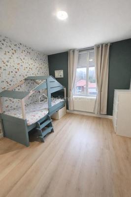 Maison - 102 m² - 4 pièces