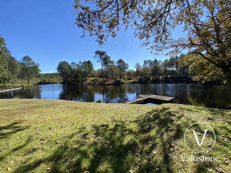 Maison - 246 m² - 6 pièces