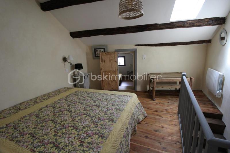 Demeure - 150 m² - 9 pièces