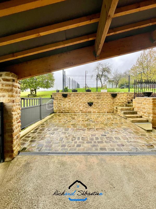 Maison en pierre - 98 m² - 5 pièces