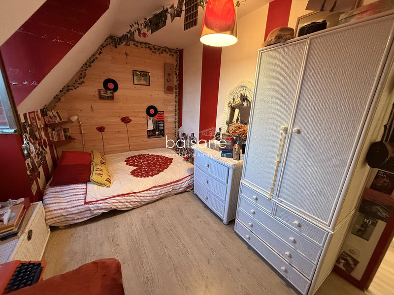 Maison - 142 m² - 7 pièces