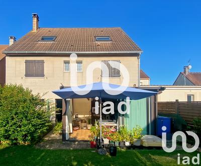 Maison - 96 m² - 6 pièces