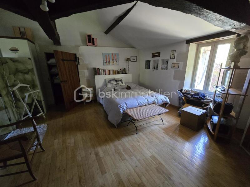 Maison ancienne - 360 m² - 5 pièces