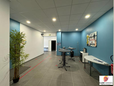 Bureau - 275 m²