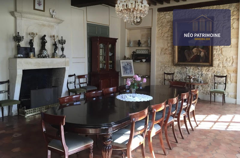 Château - 2 000 m² - 40 pièces