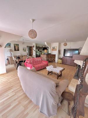 Maison - 120 m² - 4 pièces