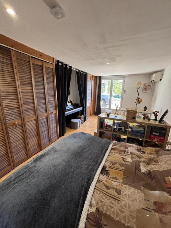 Maison - 162 m² - 8 pièces