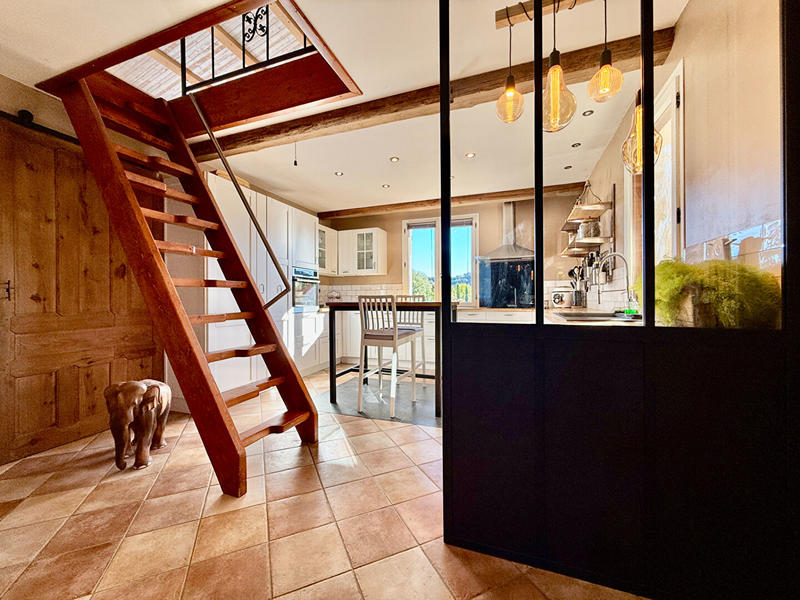 Maison - 156 m² - 5 pièces