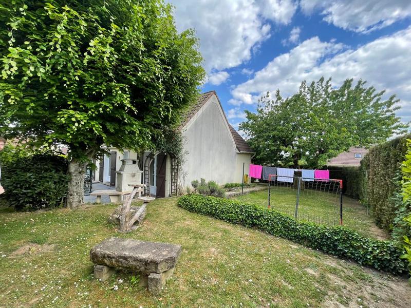 Maison - 95 m² - 4 pièces