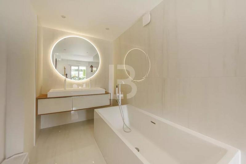 Appartement - 116 m² - 4 pièces