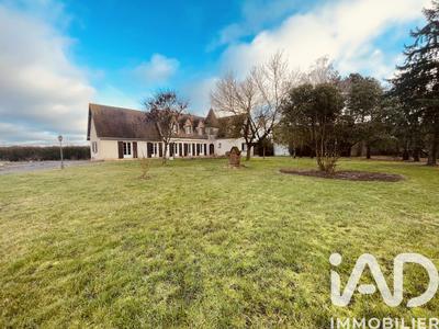 Maison - 200 m² - 8 pièces