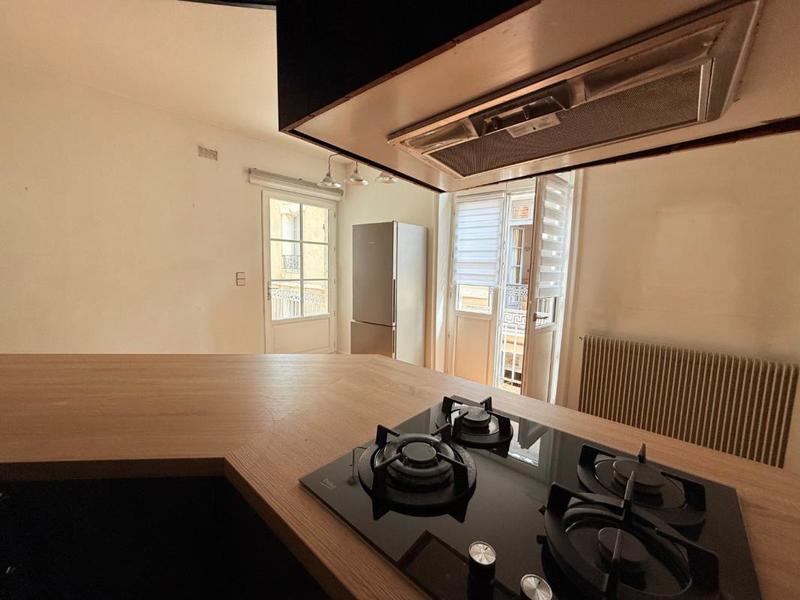 Appartement ancien - 86 m² - 2 pièces