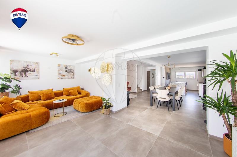 Maison - 127 m² - 5 pièces